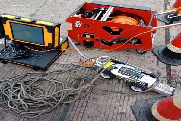 砚山CCTV管道检测机器人